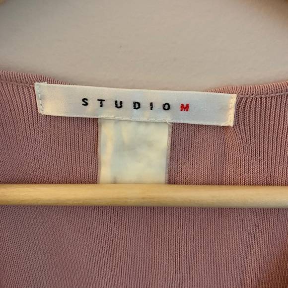 Pink sweater vest - Picture 3 of 4